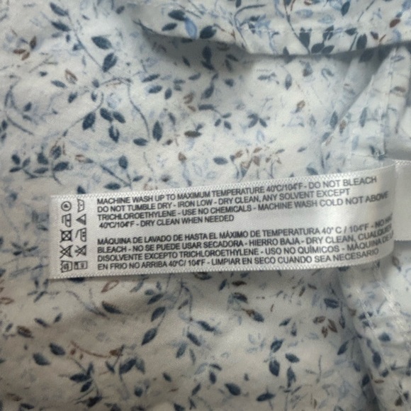 Denim & Flower Blue and White Floral Long Sleeve Button Down Shirt. Size XL - Picture 9 of 9